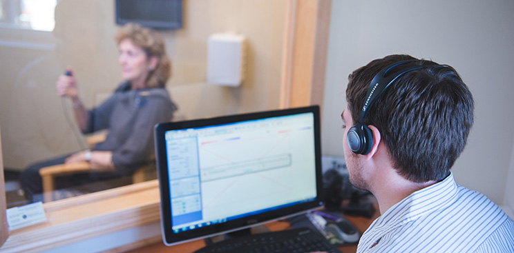 Selecting a Well-Qualified Hearing Care Specialist